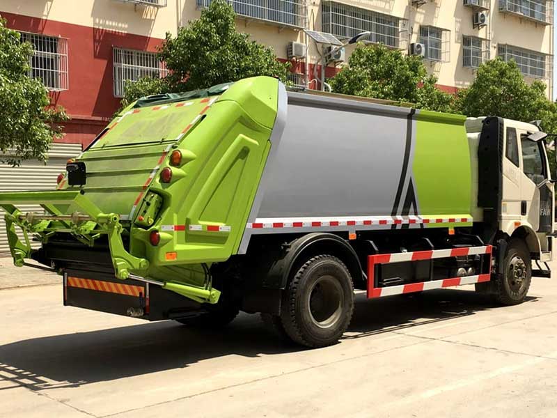 安徽蚌埠解放J6_14方压缩式垃圾车生产厂家 性价比高 车辆实拍