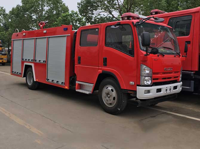 国六[推荐车型]五十铃3.5吨水罐消防车多少钱一辆