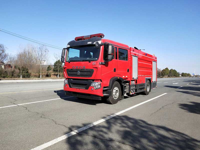 豪沃T5G8吨泡沫消防车专业厂家、功能齐全