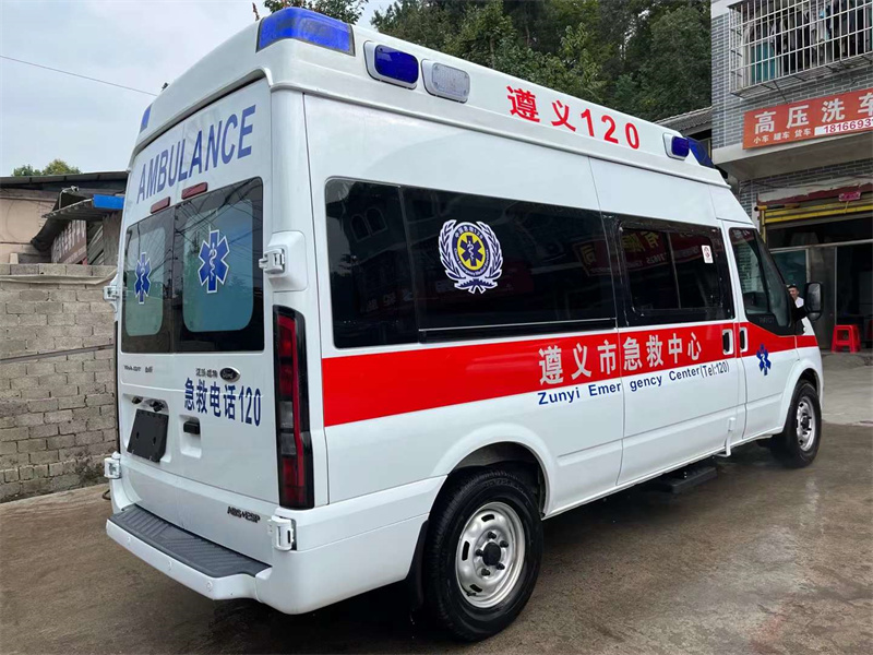 湖南永州新时代全顺V348一体化模具负压救护车首选车型 车辆配置