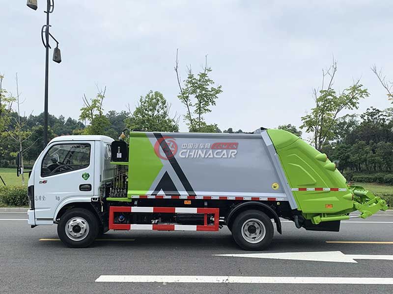 国六东风多利卡D6压缩垃圾车实拍图片