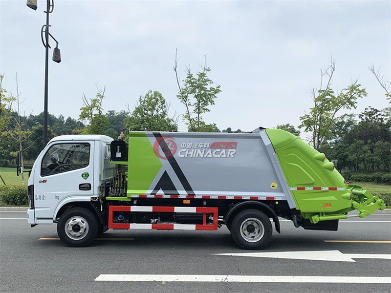 国六东风多利卡D6 6方压缩式垃圾车实拍图片