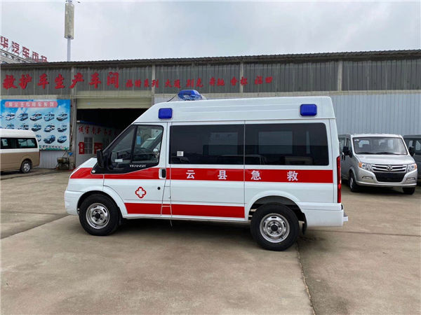 国六江铃福特新世代V348救护车