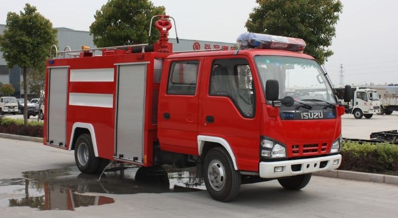 【济宁】二手5方水罐消防车价格 价格3.00万 二手车