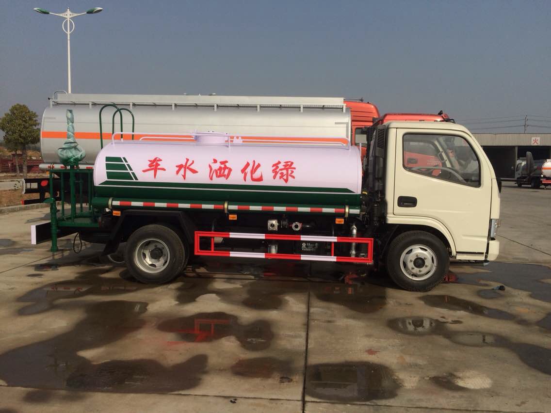 【渭南】5吨运油车现货低价促销，供水车配件厂家内部低价直销 价格10.00万 二手车