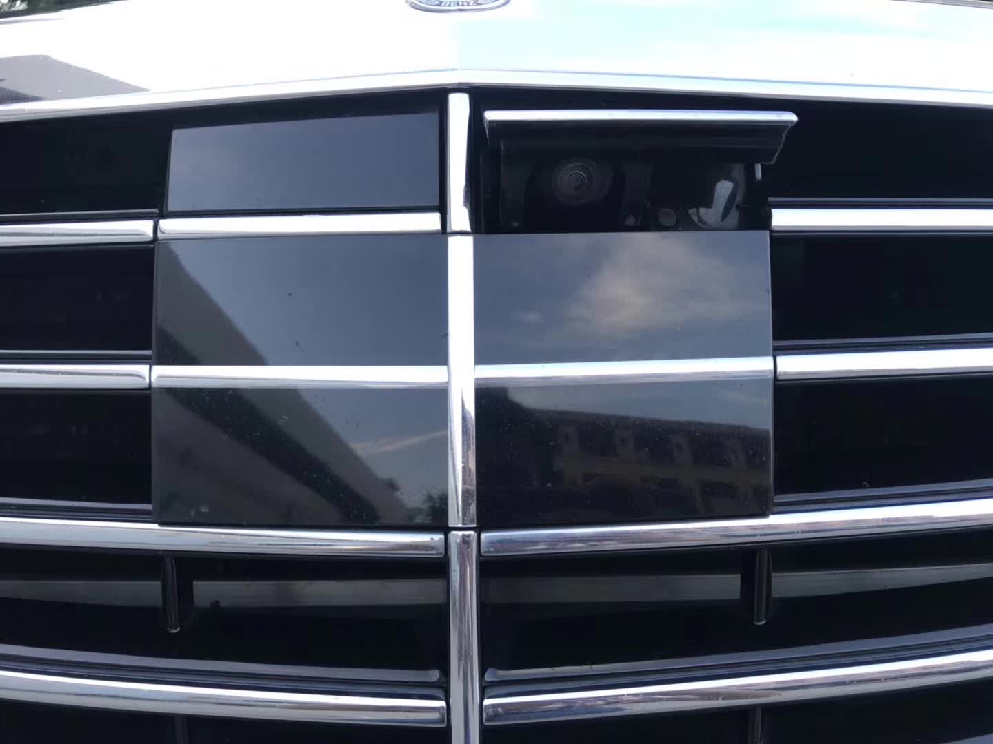 【长沙】16款奔驰S550 黑色 棕内 价格56.00万 二手车