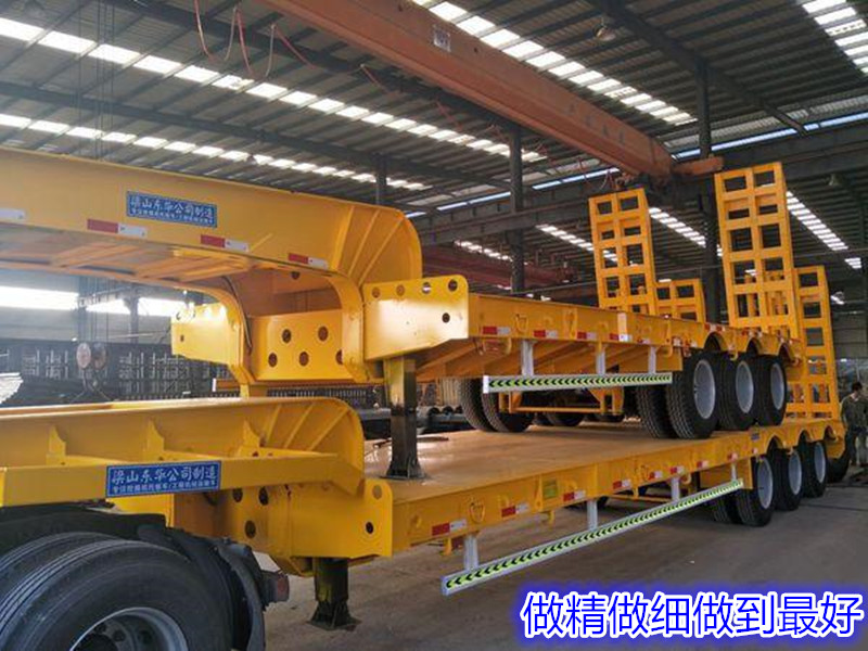 专业订做挖掘机运输车11.5米-13米 挂车