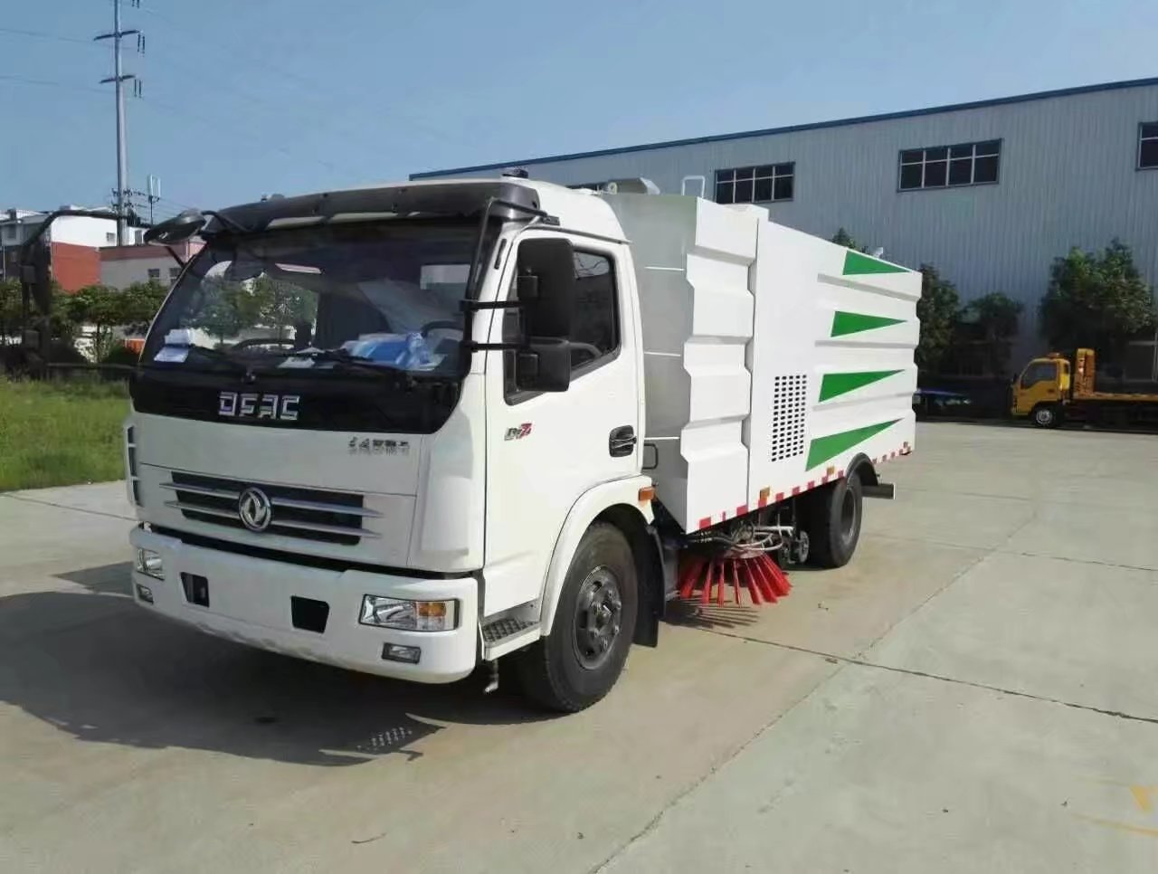 【衢州】厂家直销扫路车 洗扫车 吸尘车各吨位都有 价格8.50万 二手车