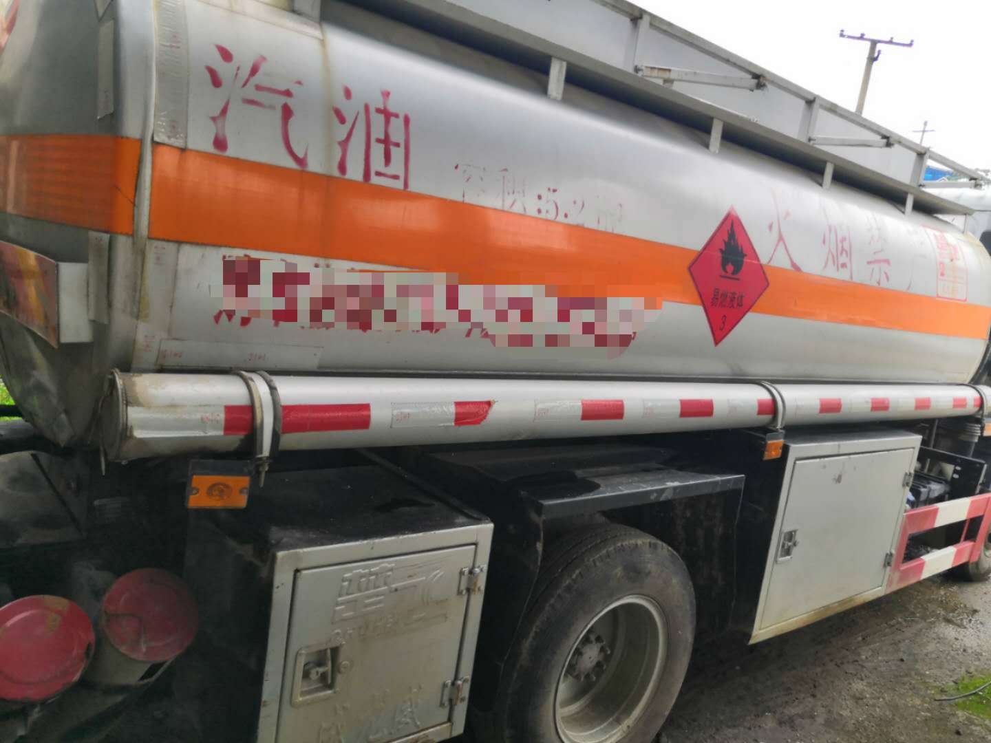 【随州】东风5吨油罐车出售 价格12.50万 二手车