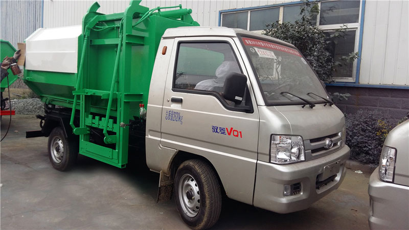 【济宁】东风压缩式垃圾车 东风对接式垃圾车 东风挂桶式垃圾车 价格3.60万 二手车