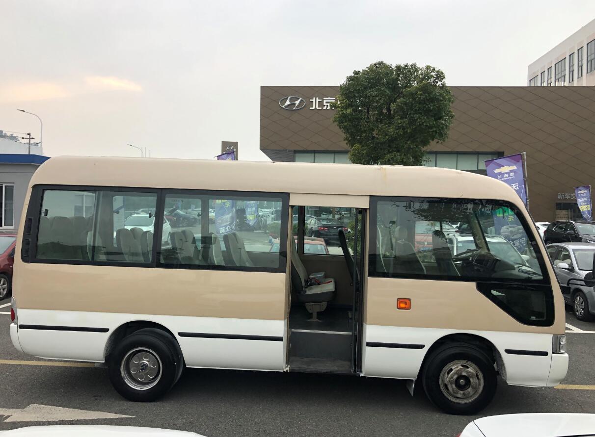 【宁波】金龙仿考斯特19座客车 价格6.98万 二手车