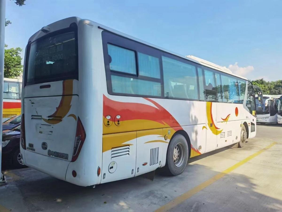 【深圳】2017年44座有中门暖气中通气囊软座公交客车 价格11.00万 二手车