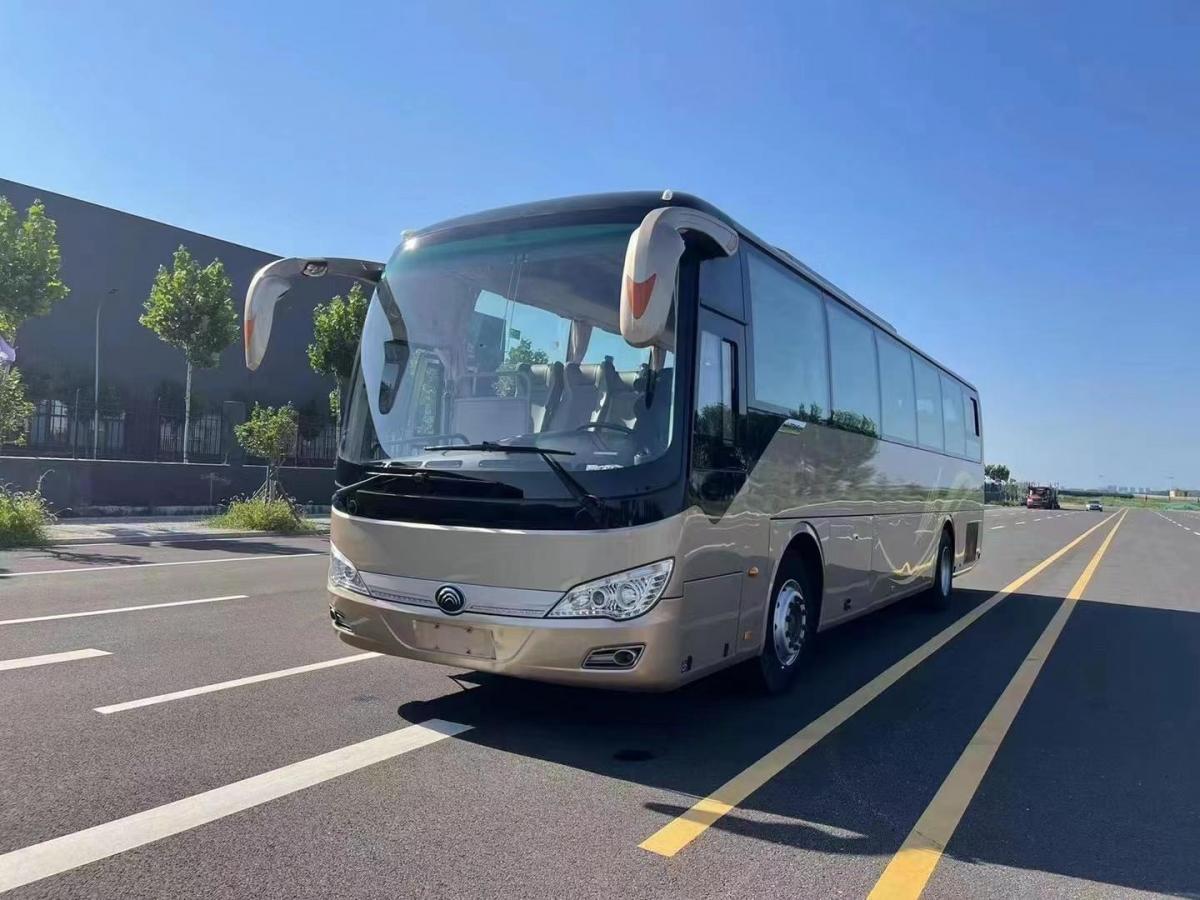 深圳2018年50座非營運北方配置宇通6116型客車二手車