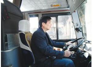 南海公交大客车司机紧缺 中巴车司机也需要|新