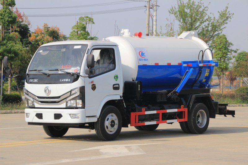  Quotation of Dongfeng xiaoduolika 3-5 party suction truck_ manufactor