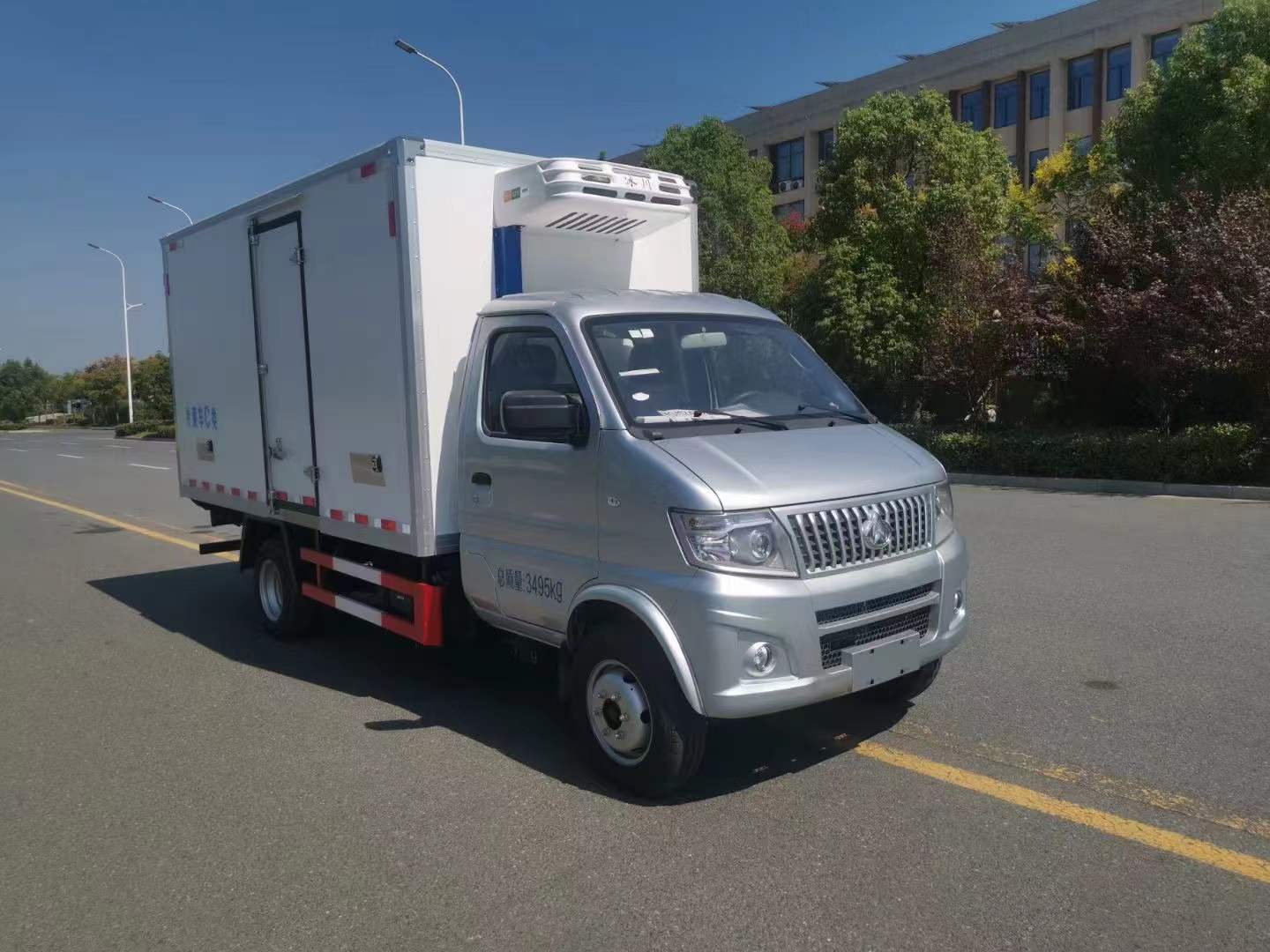 長安神騏T20國六3.5米廂式冷藏車_長安神騏t20小型冷藏車價格