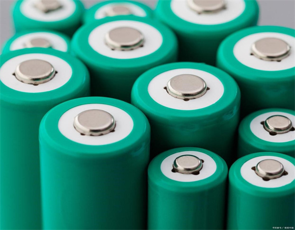 三元锂电池各自有什么优缺点？