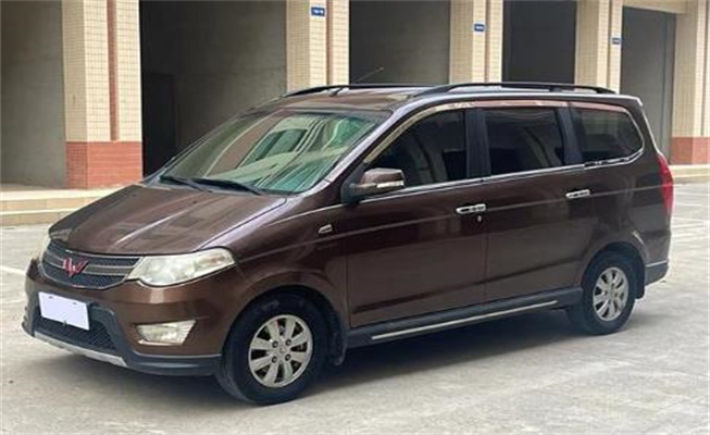 成功汽車質量怎么樣，成功與五菱哪個好
