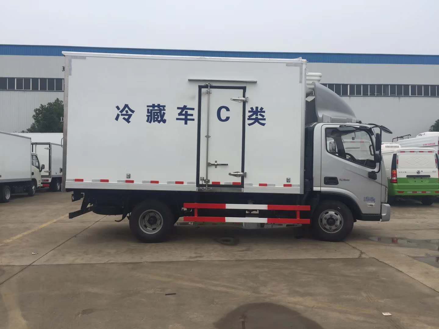 福田奥铃4.2米冷藏车，箱式冷藏车，牛肉运输车，蔬菜冷藏车