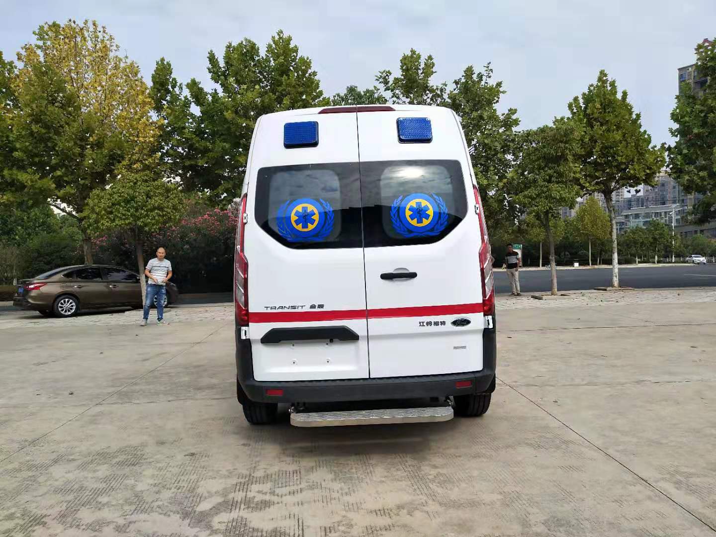 福特救护车—福特全顺救护车