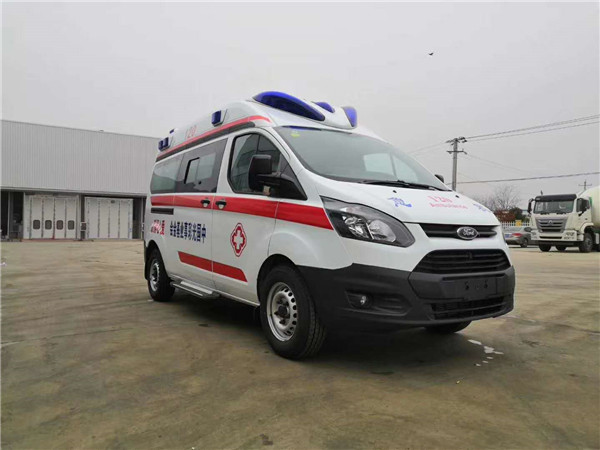 5.6米福特救护车 随州程力救护车生产