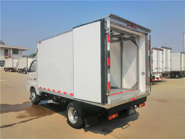 福田驭菱2.6米冷藏车-活鱼海鲜运输车-小型冷藏冷冻车