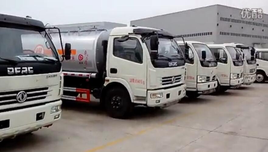 东风国四十吨加油车视频