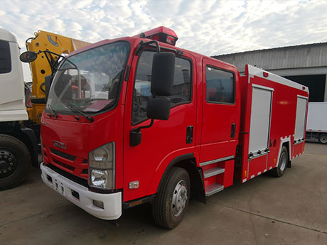 700P五十鈴3.55噸水罐消防車
